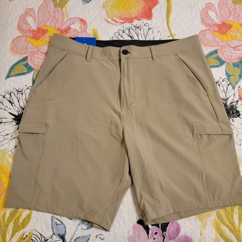 NWT 32 Degree Men's Cargo Shorts